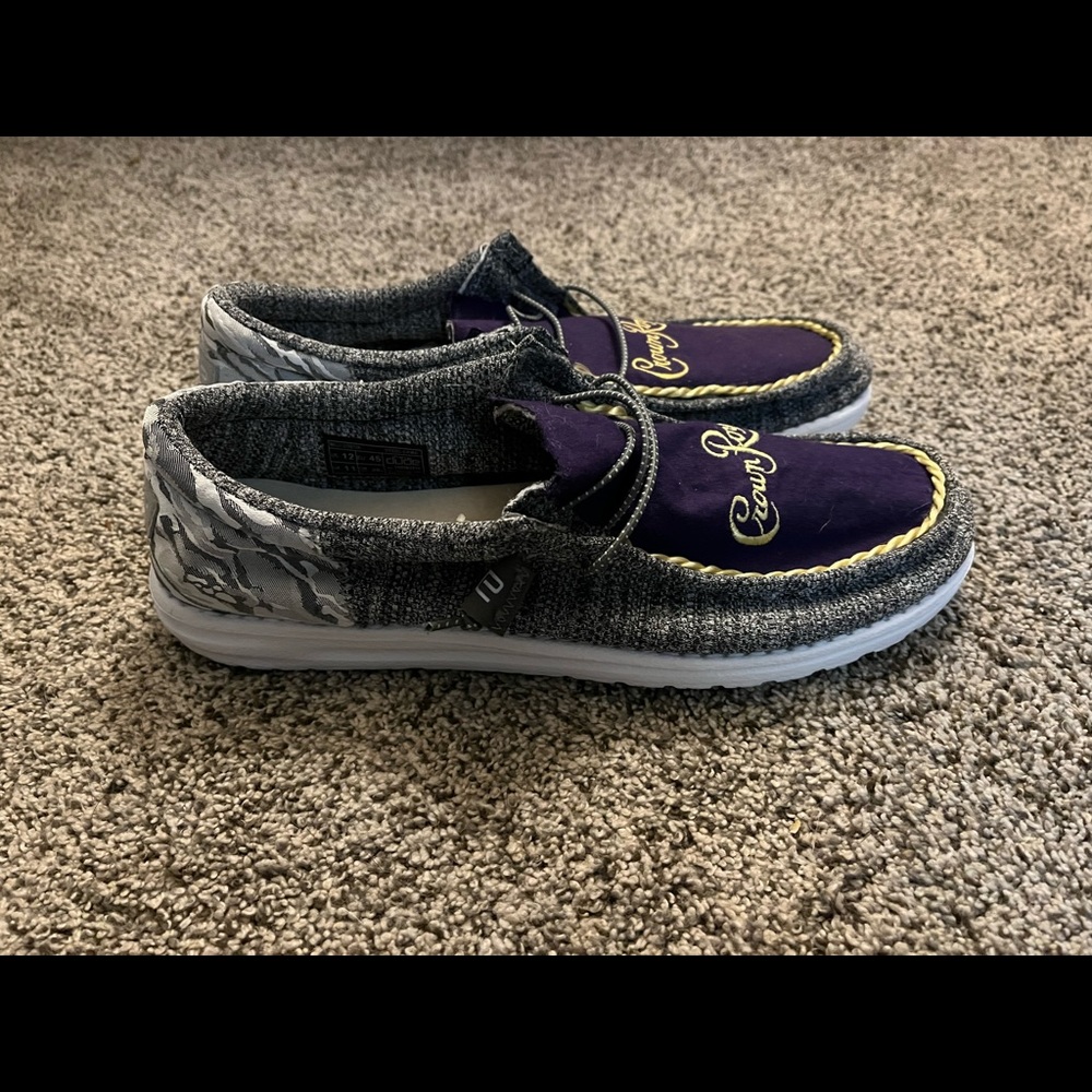 Mens Custom Hey Dude size 12